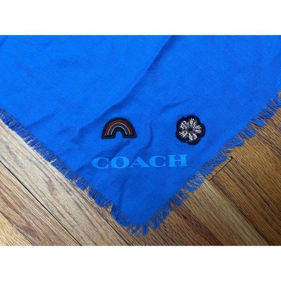 Coach wool square patches shawl/ scarf - Picture 3 of 12